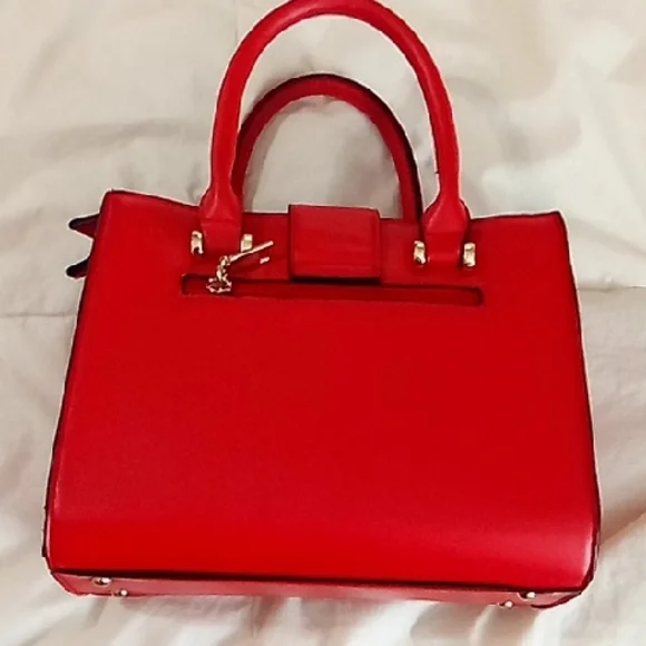 Elegant Red Handbag - Picture 5 of 12